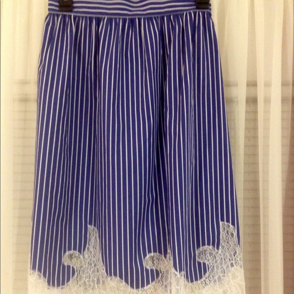 Zara Dresses & Skirts - Zara Basic blue striped skirt with lace.